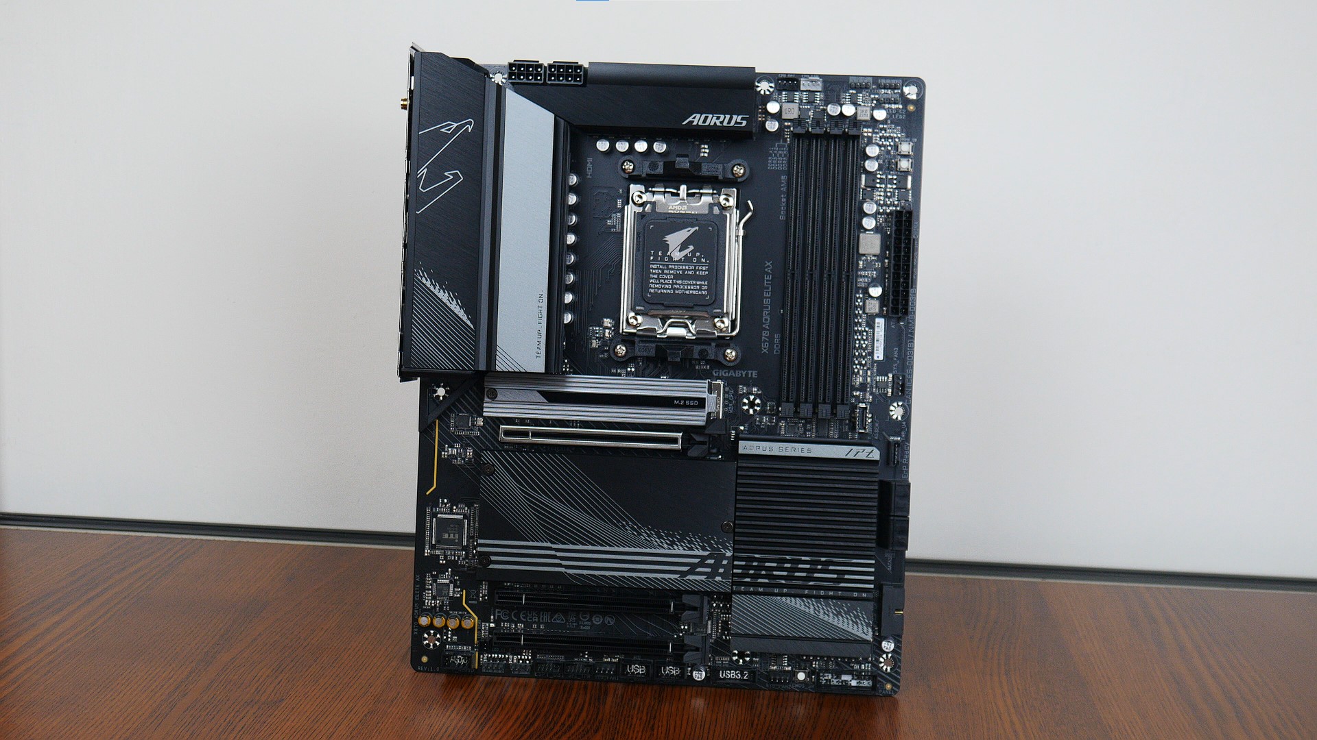 Review Gigabyte X670 AORUS ELITE AX AM5 Motherboard